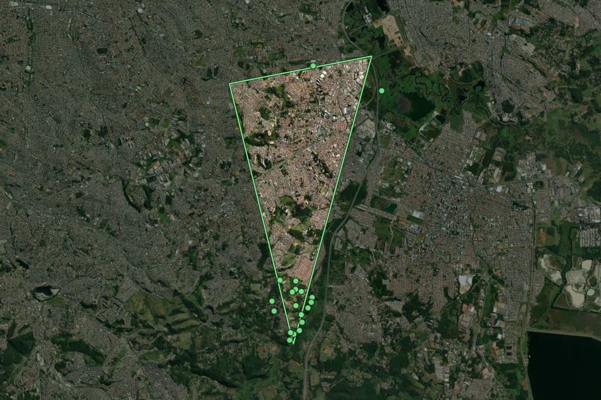 Imagem de satélite de Poá (SP), com o contorno do município e a posição dos imóveis desta página.