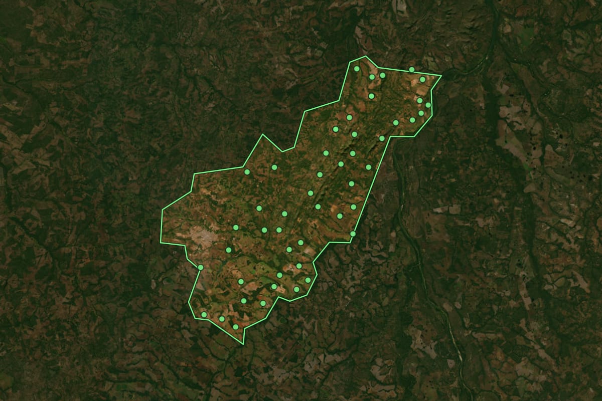 Imagem de satélite de Gurupi (TO), com o contorno do município e a posição dos imóveis desta página.
