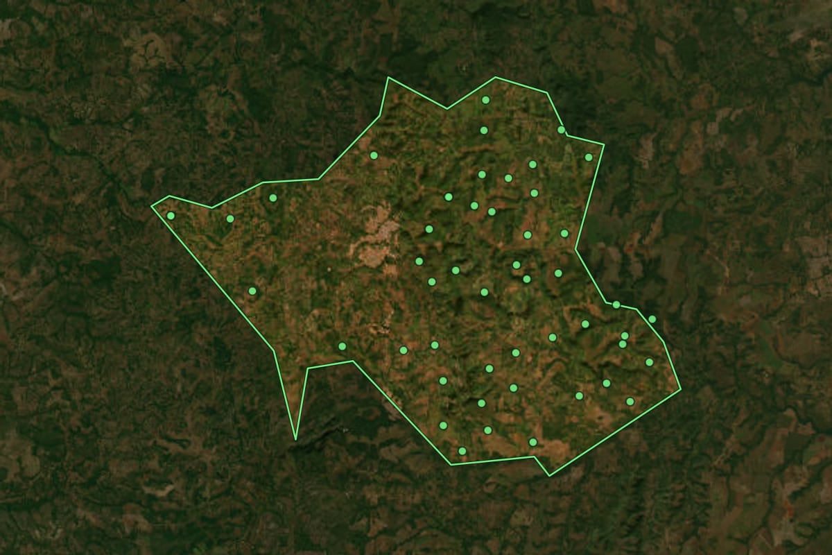 Imagem de satélite de Paraíso do Tocantins (TO), com o contorno do município e a posição dos imóveis desta página.