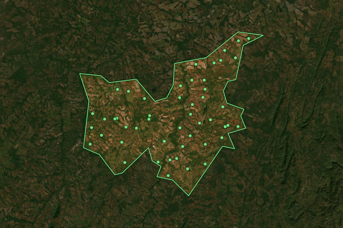 Imagem de satélite de Talismã (TO), com o contorno do município e a posição dos imóveis desta página.